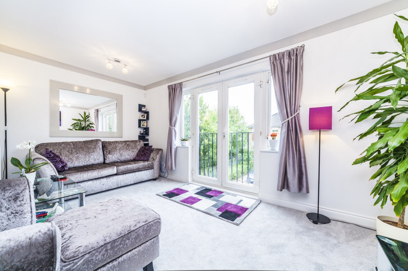 Living room of a two-bedroom flat refurbished by LINX
