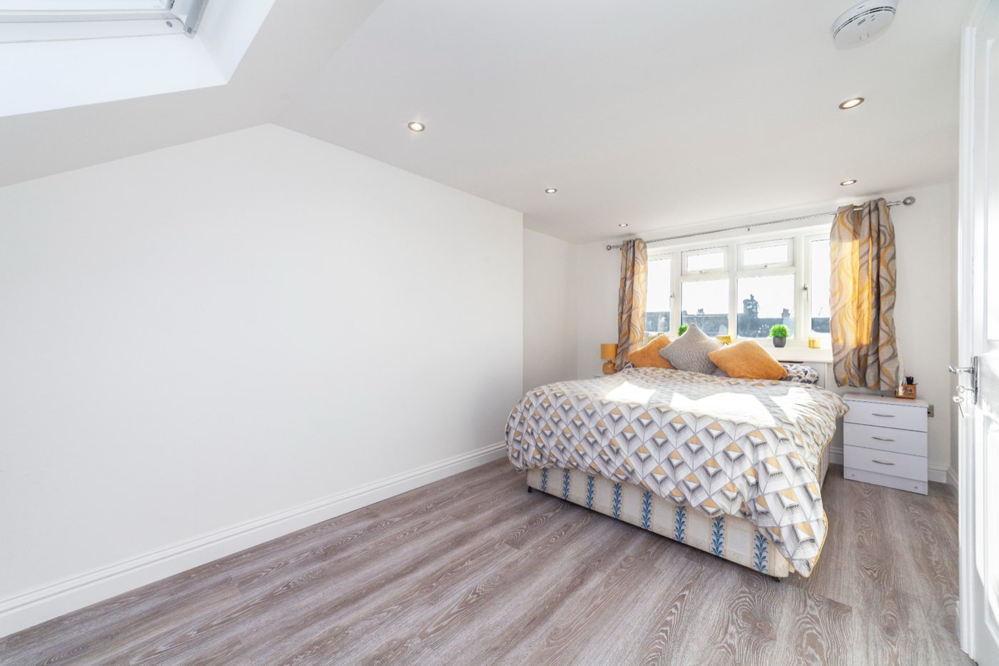Full Property Renovation in Sandhurst Road — photo 6