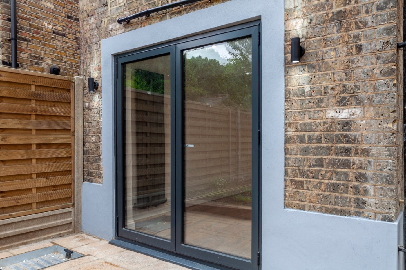 Modern Home Renovation in Spanby Road — photo 6