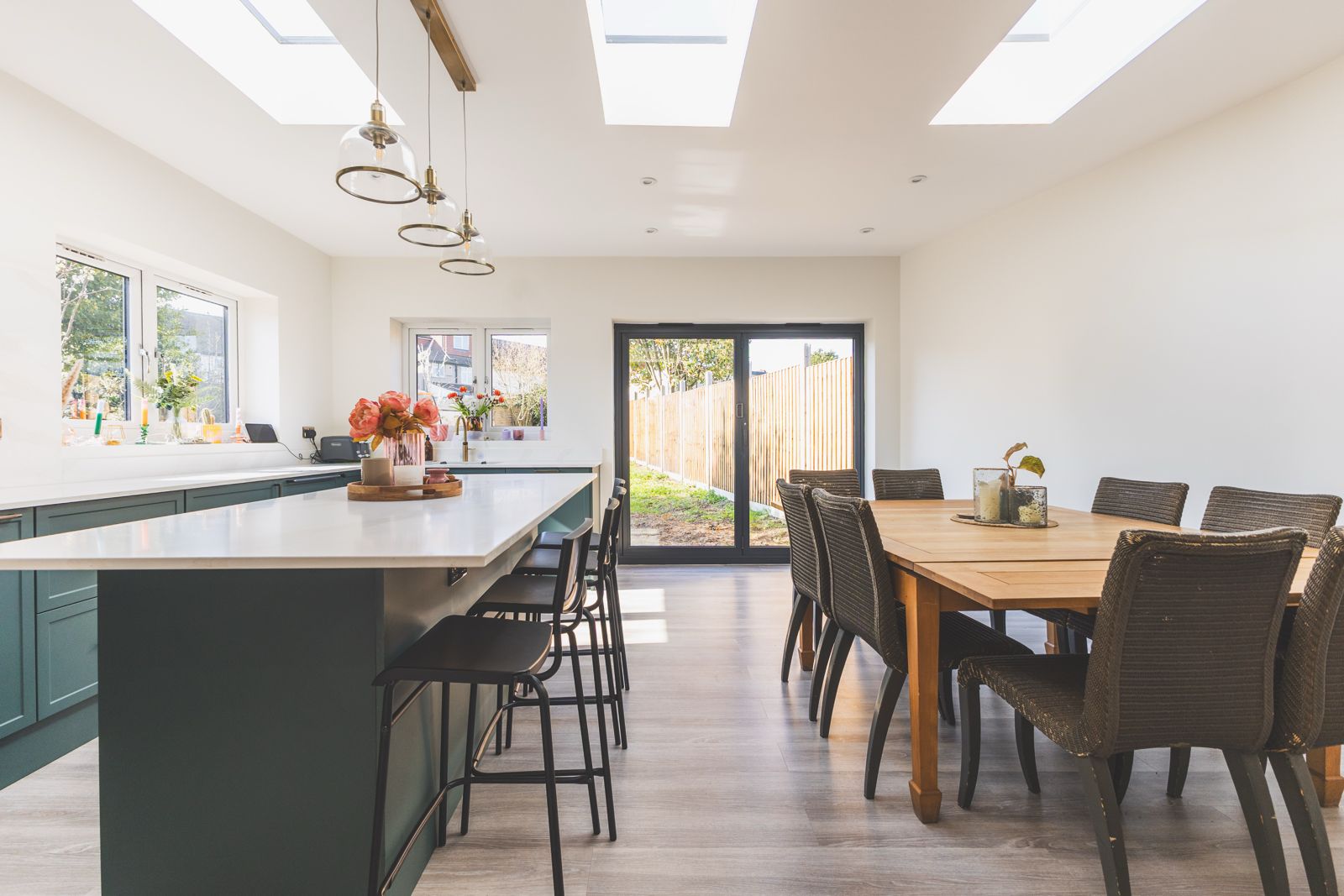 Single-Storey Rear Extension & Porch in Isleworth TW7 — photo 1